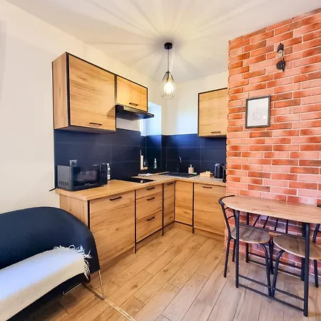 Railway Station Apartment *