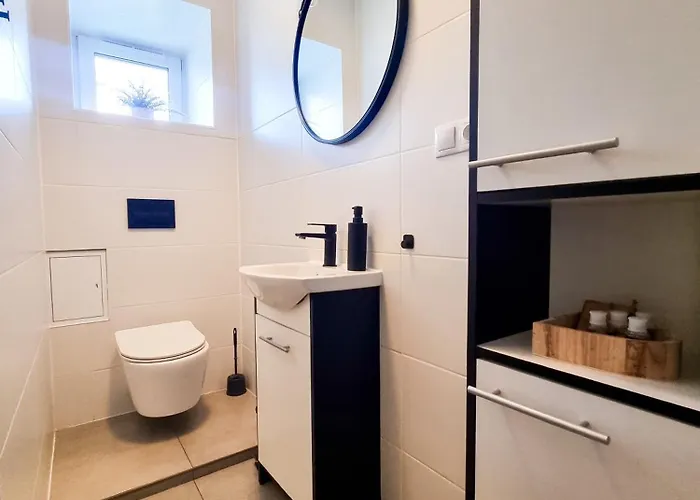 Railway Station Parking 8 Minut Od Alei